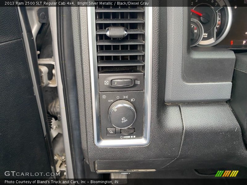 Controls of 2013 2500 SLT Regular Cab 4x4