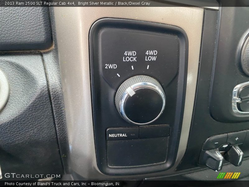 Controls of 2013 2500 SLT Regular Cab 4x4