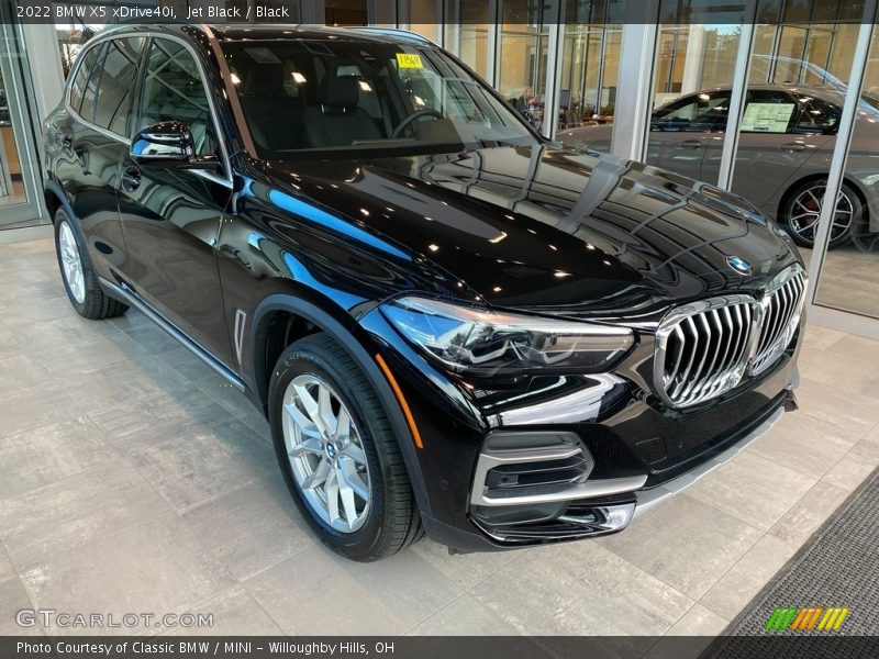 Jet Black / Black 2022 BMW X5 xDrive40i