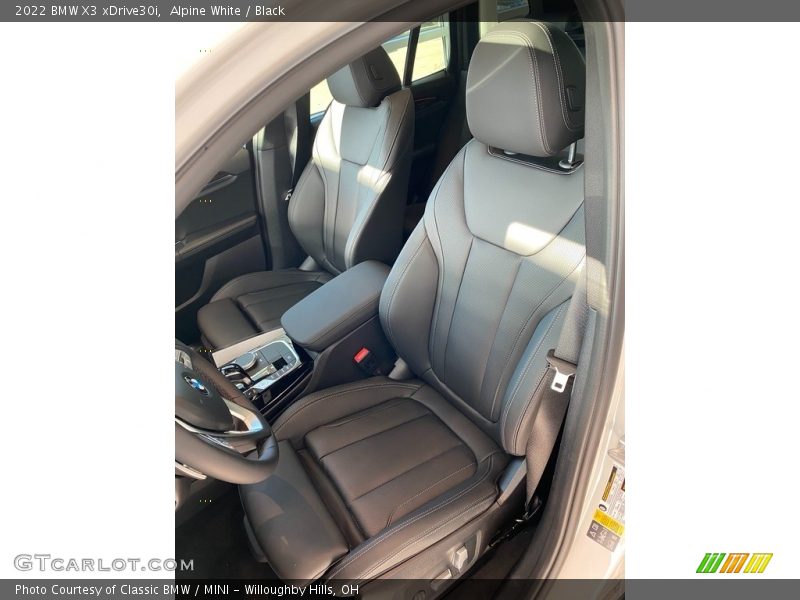 Alpine White / Black 2022 BMW X3 xDrive30i