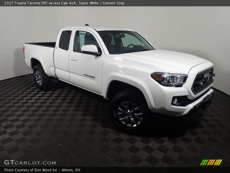 Super White / Cement Gray 2017 Toyota Tacoma SR5 Access Cab 4x4