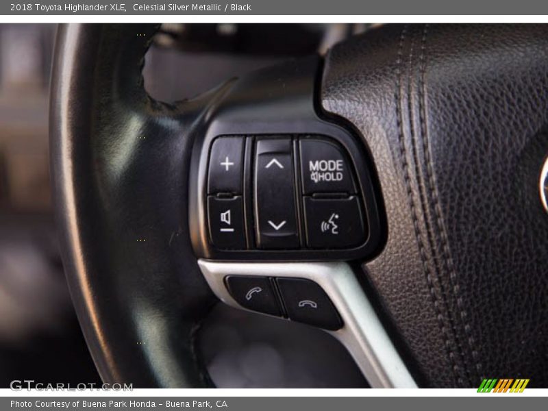 Celestial Silver Metallic / Black 2018 Toyota Highlander XLE