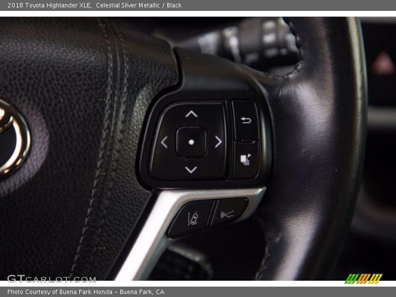 Celestial Silver Metallic / Black 2018 Toyota Highlander XLE