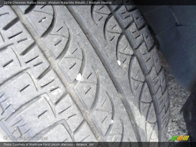 Medium Malachite Metallic / Medium Neutral 1999 Chevrolet Malibu Sedan