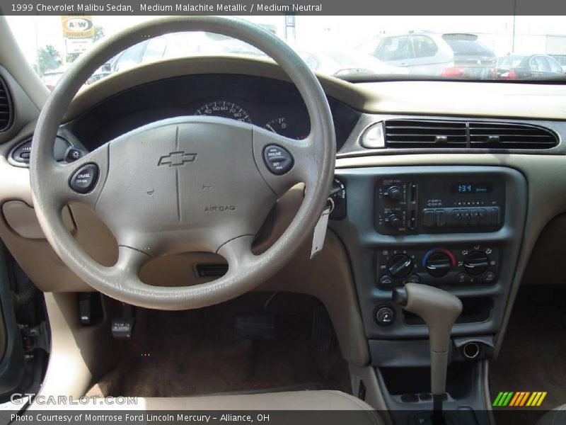 Medium Malachite Metallic / Medium Neutral 1999 Chevrolet Malibu Sedan