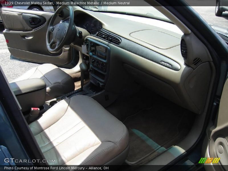 Medium Malachite Metallic / Medium Neutral 1999 Chevrolet Malibu Sedan