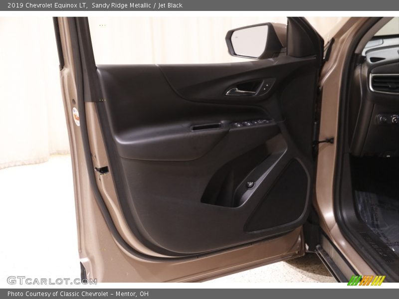 Sandy Ridge Metallic / Jet Black 2019 Chevrolet Equinox LT
