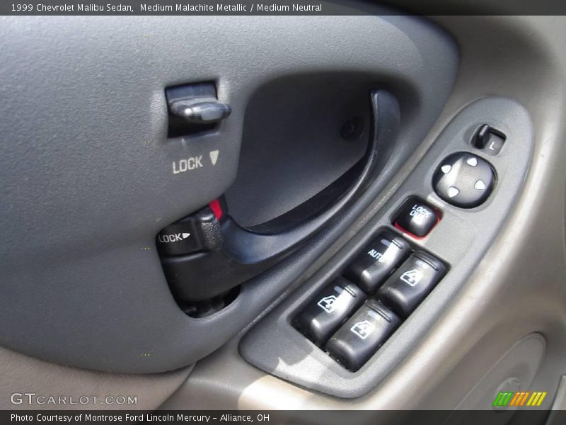 Medium Malachite Metallic / Medium Neutral 1999 Chevrolet Malibu Sedan