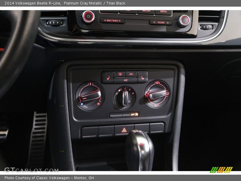 Platinum Gray Metallic / Titan Black 2014 Volkswagen Beetle R-Line