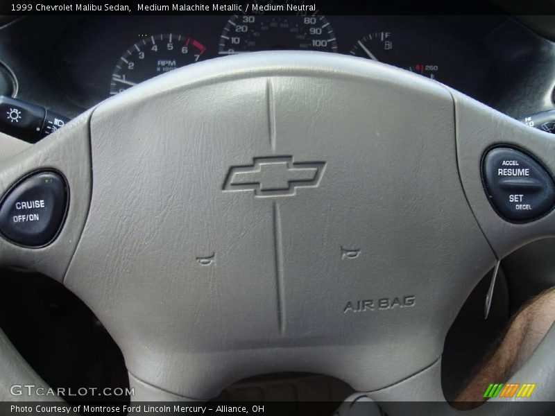 Medium Malachite Metallic / Medium Neutral 1999 Chevrolet Malibu Sedan