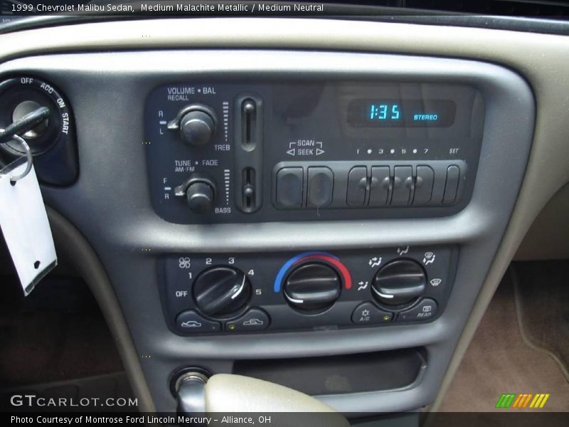 Medium Malachite Metallic / Medium Neutral 1999 Chevrolet Malibu Sedan