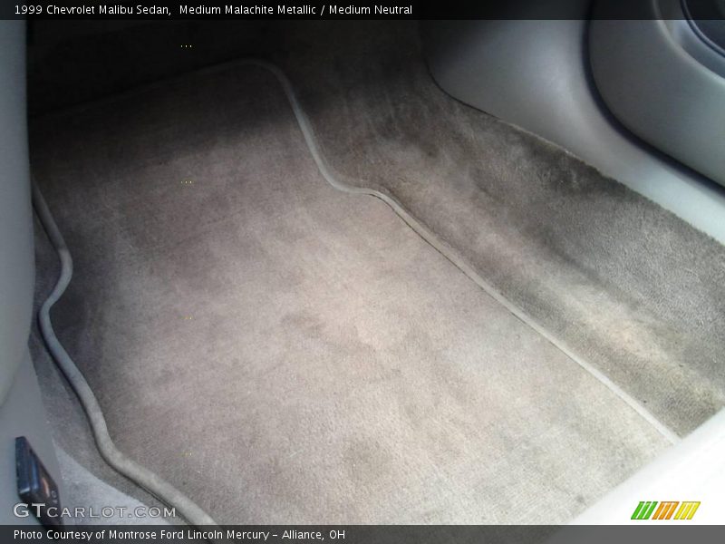 Medium Malachite Metallic / Medium Neutral 1999 Chevrolet Malibu Sedan