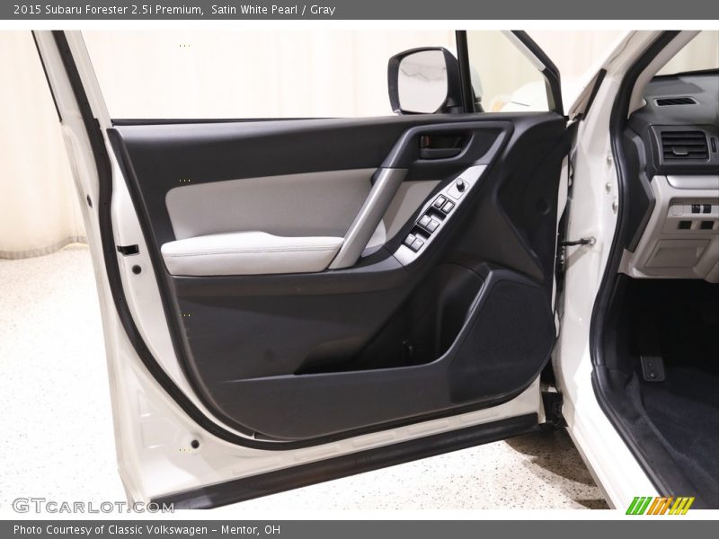 Satin White Pearl / Gray 2015 Subaru Forester 2.5i Premium