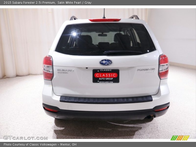 Satin White Pearl / Gray 2015 Subaru Forester 2.5i Premium