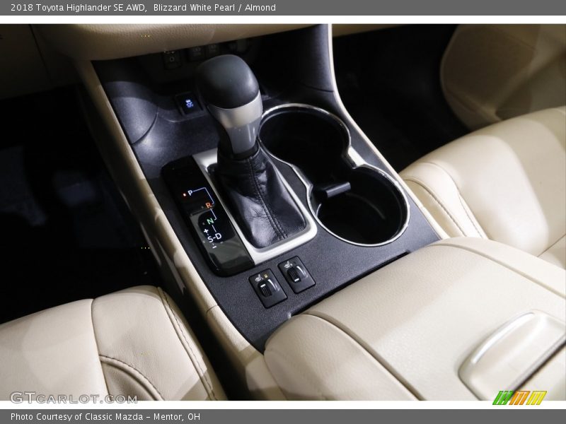 Blizzard White Pearl / Almond 2018 Toyota Highlander SE AWD