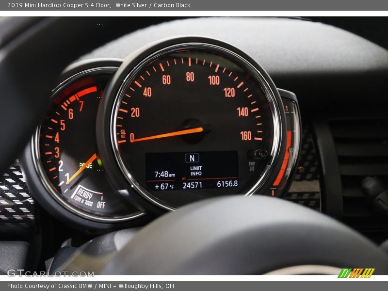 White Silver / Carbon Black 2019 Mini Hardtop Cooper S 4 Door