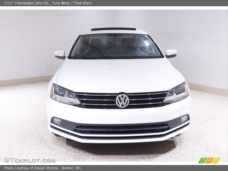Pure White / Titan Black 2017 Volkswagen Jetta SEL