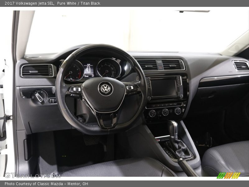 Pure White / Titan Black 2017 Volkswagen Jetta SEL