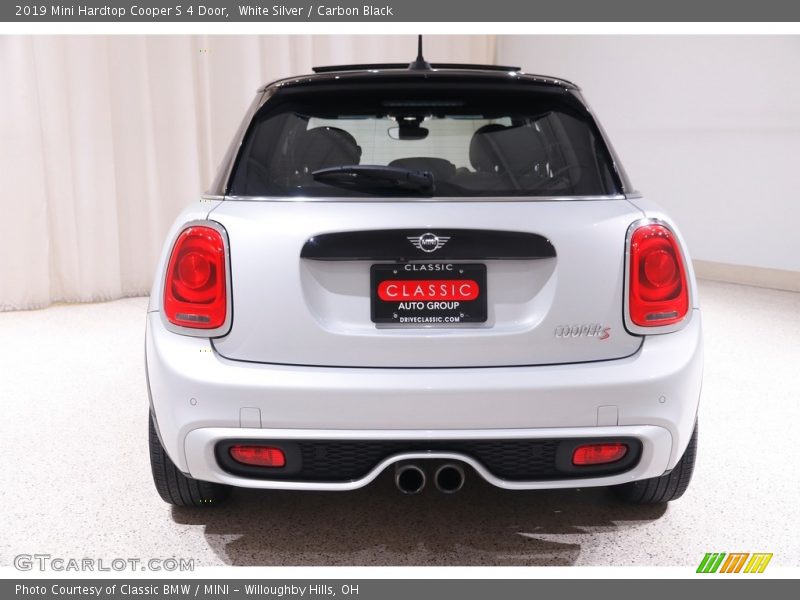 White Silver / Carbon Black 2019 Mini Hardtop Cooper S 4 Door