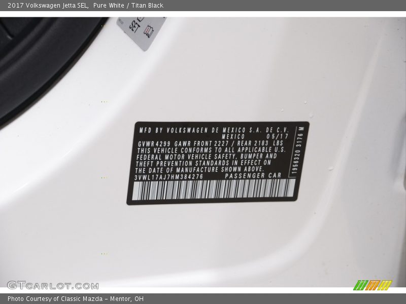 Pure White / Titan Black 2017 Volkswagen Jetta SEL