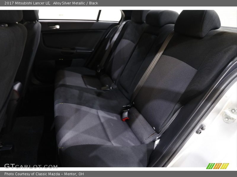 Alloy Silver Metallic / Black 2017 Mitsubishi Lancer LE