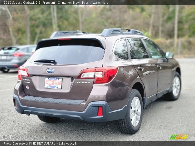 Cinnamon Brown Pearl / Warm Ivory 2019 Subaru Outback 2.5i Premium