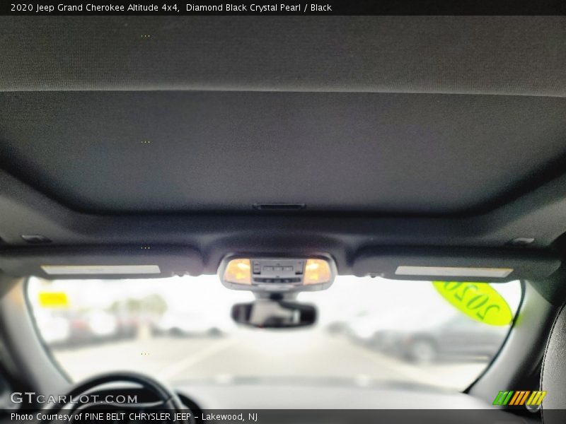 Diamond Black Crystal Pearl / Black 2020 Jeep Grand Cherokee Altitude 4x4