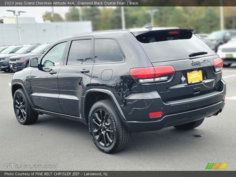 Diamond Black Crystal Pearl / Black 2020 Jeep Grand Cherokee Altitude 4x4