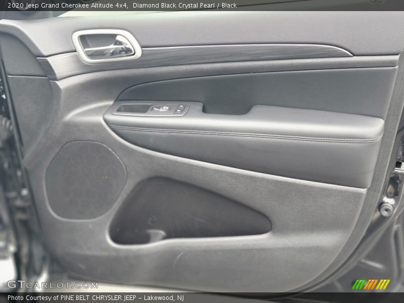 Diamond Black Crystal Pearl / Black 2020 Jeep Grand Cherokee Altitude 4x4
