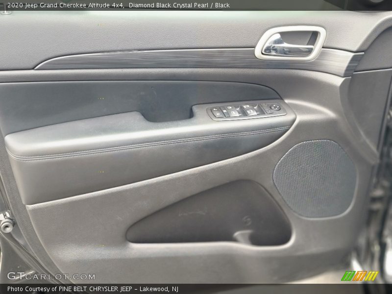 Diamond Black Crystal Pearl / Black 2020 Jeep Grand Cherokee Altitude 4x4