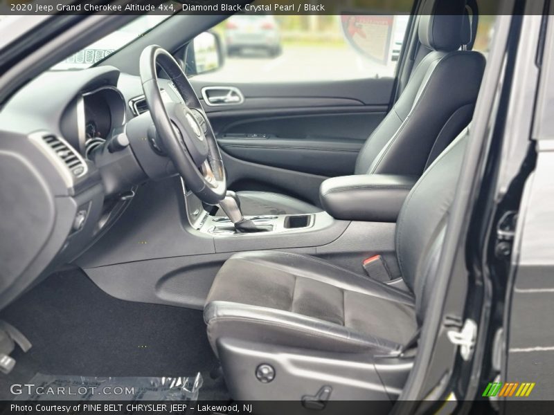 Diamond Black Crystal Pearl / Black 2020 Jeep Grand Cherokee Altitude 4x4