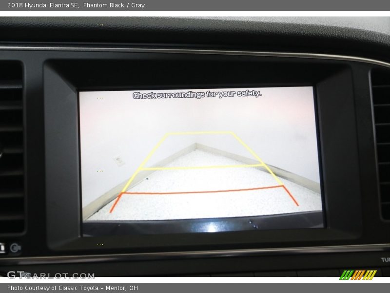 Phantom Black / Gray 2018 Hyundai Elantra SE