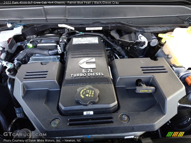  2022 4500 SLT Crew Cab 4x4 Chassis Engine - 6.7 Liter OHV 24-Valve Cummins Turbo-Diesel inline 6 Cylinder