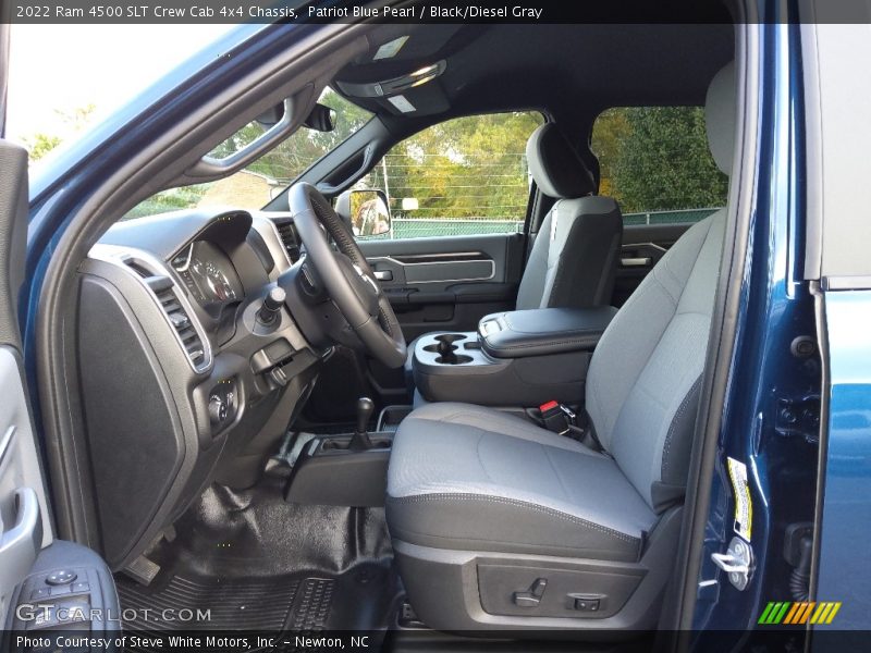 Front Seat of 2022 4500 SLT Crew Cab 4x4 Chassis