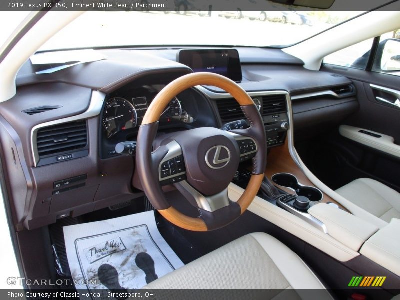 Eminent White Pearl / Parchment 2019 Lexus RX 350