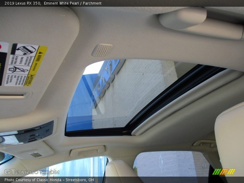 Eminent White Pearl / Parchment 2019 Lexus RX 350