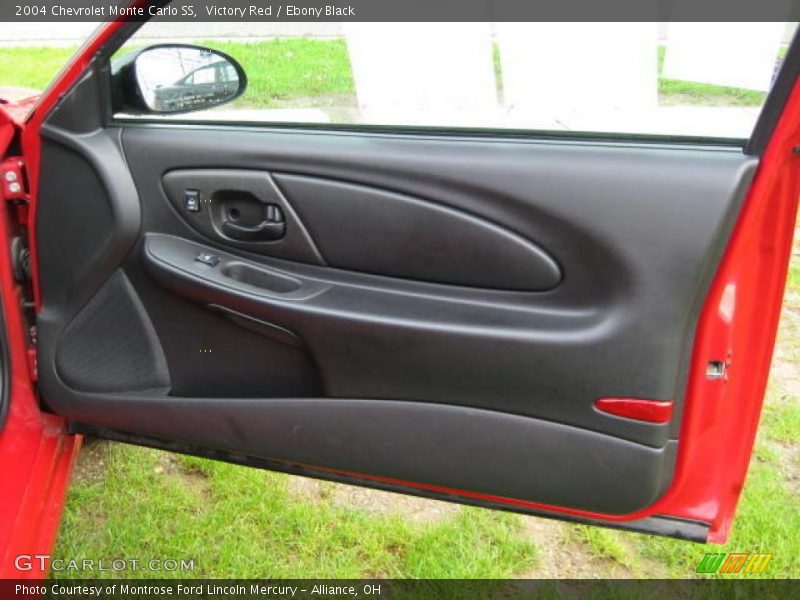 Victory Red / Ebony Black 2004 Chevrolet Monte Carlo SS