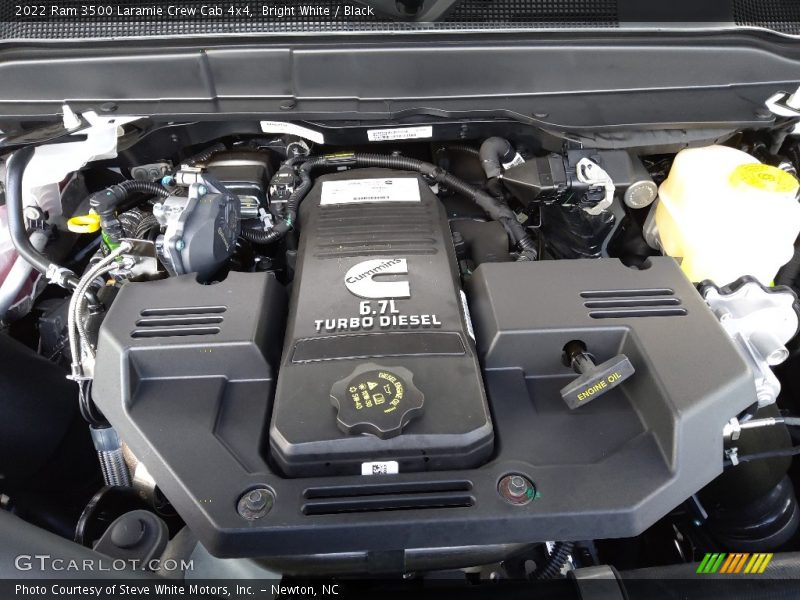 Bright White / Black 2022 Ram 3500 Laramie Crew Cab 4x4