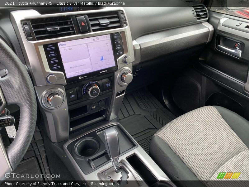 Classic Silver Metallic / Black/Graphite 2021 Toyota 4Runner SR5