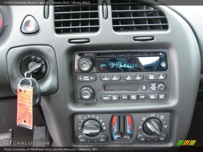 Victory Red / Ebony Black 2004 Chevrolet Monte Carlo SS