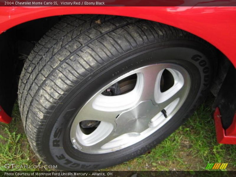 Victory Red / Ebony Black 2004 Chevrolet Monte Carlo SS