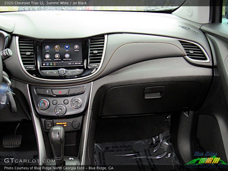 Summit White / Jet Black 2020 Chevrolet Trax LS