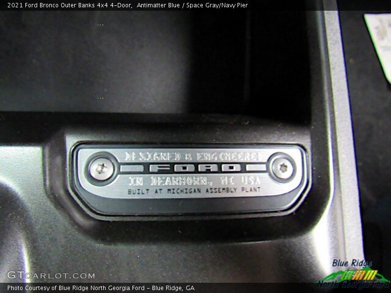 Antimatter Blue / Space Gray/Navy Pier 2021 Ford Bronco Outer Banks 4x4 4-Door
