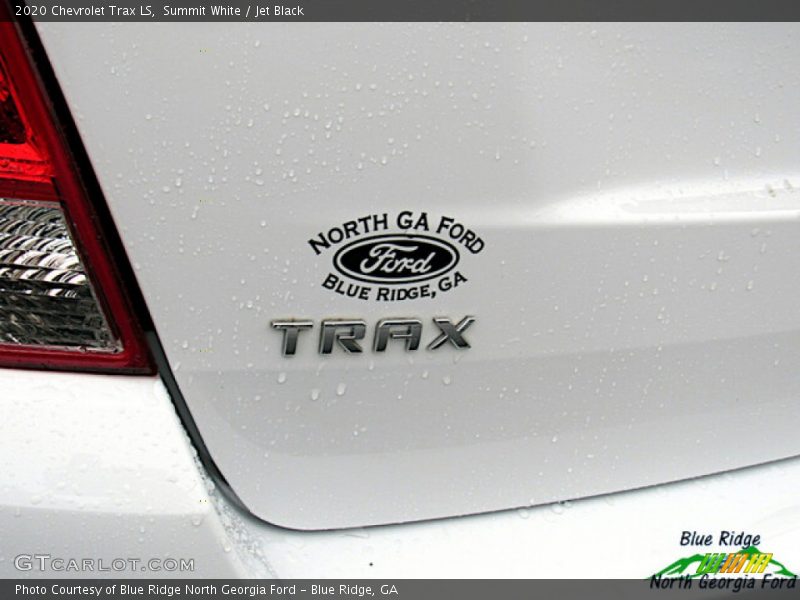 Summit White / Jet Black 2020 Chevrolet Trax LS