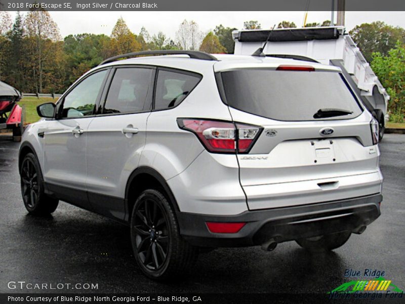 Ingot Silver / Charcoal Black 2018 Ford Escape SE