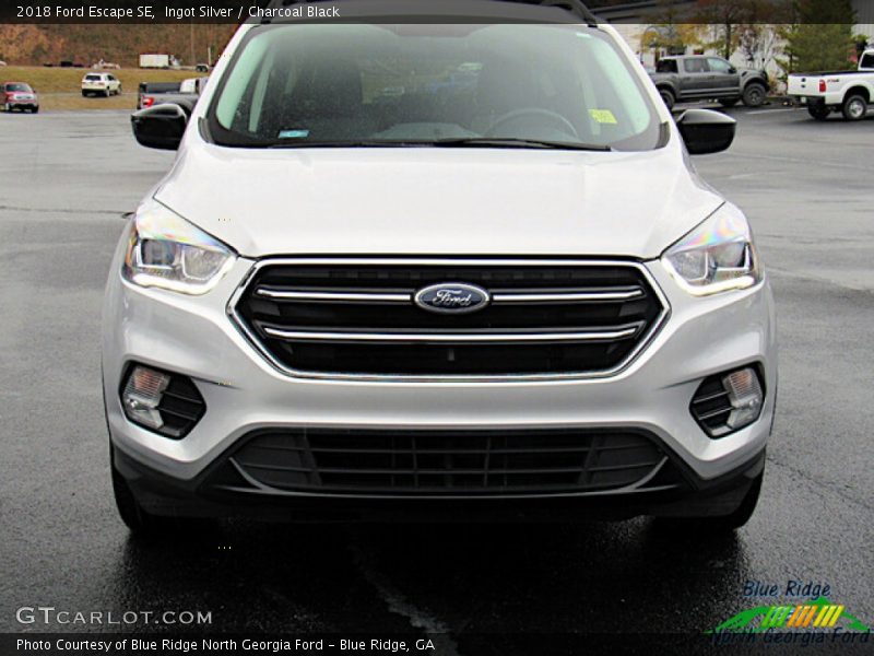 Ingot Silver / Charcoal Black 2018 Ford Escape SE