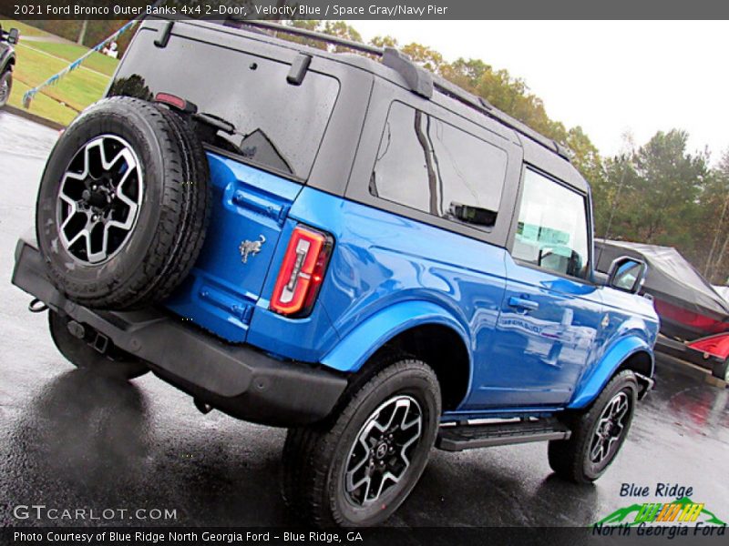 Velocity Blue / Space Gray/Navy Pier 2021 Ford Bronco Outer Banks 4x4 2-Door