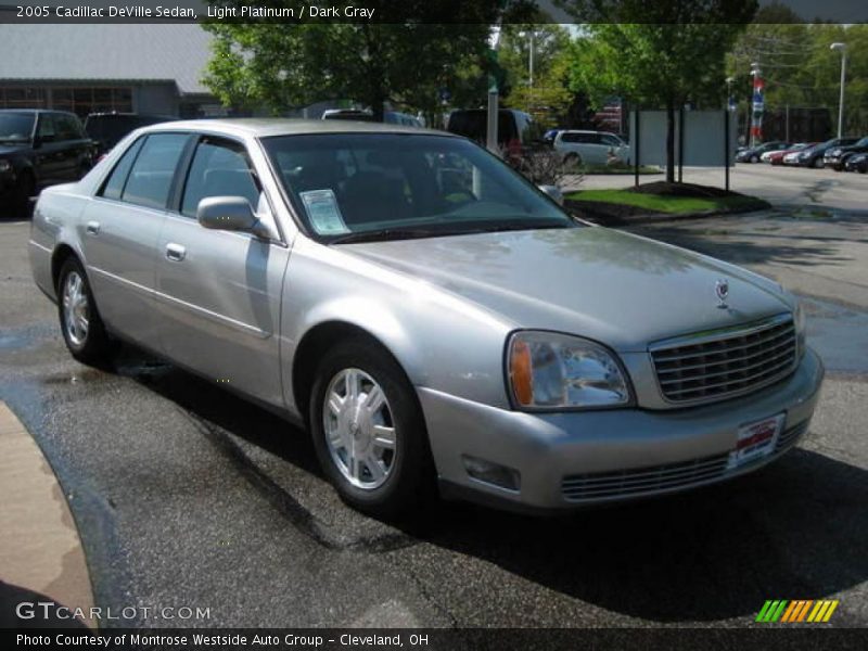 Light Platinum / Dark Gray 2005 Cadillac DeVille Sedan