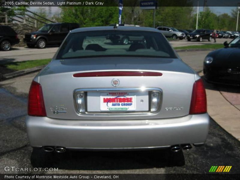 Light Platinum / Dark Gray 2005 Cadillac DeVille Sedan