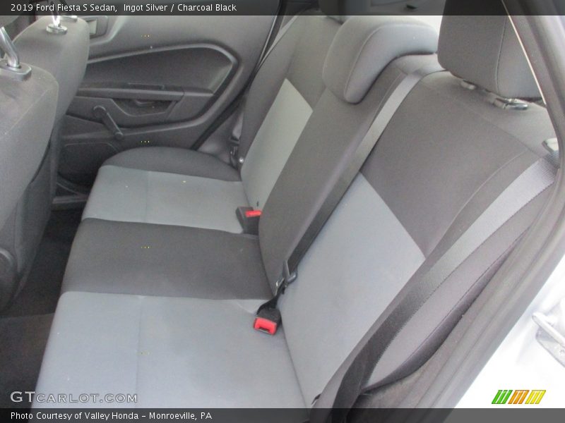 Ingot Silver / Charcoal Black 2019 Ford Fiesta S Sedan